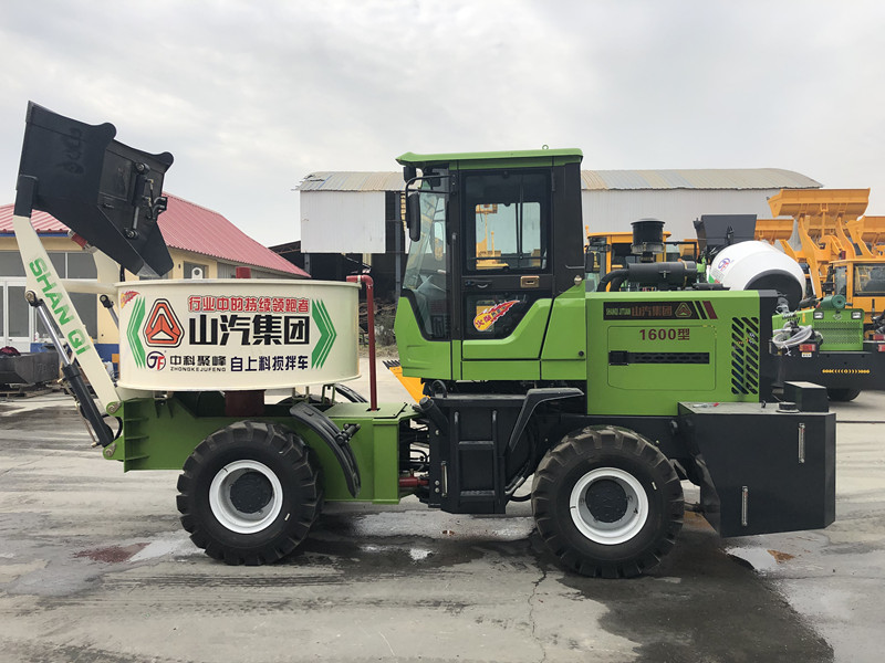 4方平口搅拌车